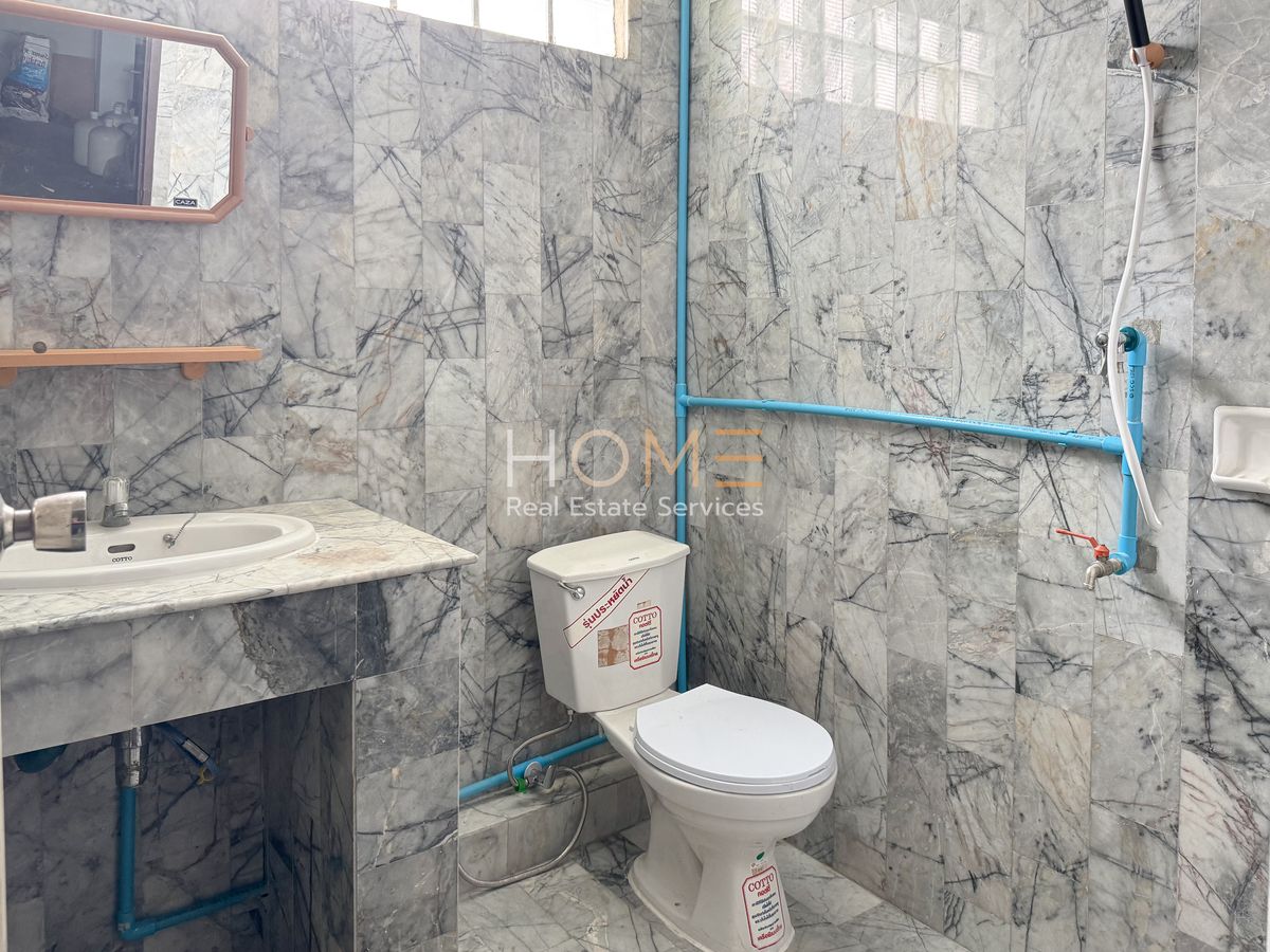 For RentOfficeLadkrabang, Suwannaphum Airport : Office building Chalermprakiet Rama 9 Soi 30 /5 (Rental), Office Building Chalermprakiat Rama 9 Soi 30 /5-Story (For Rent) FON003