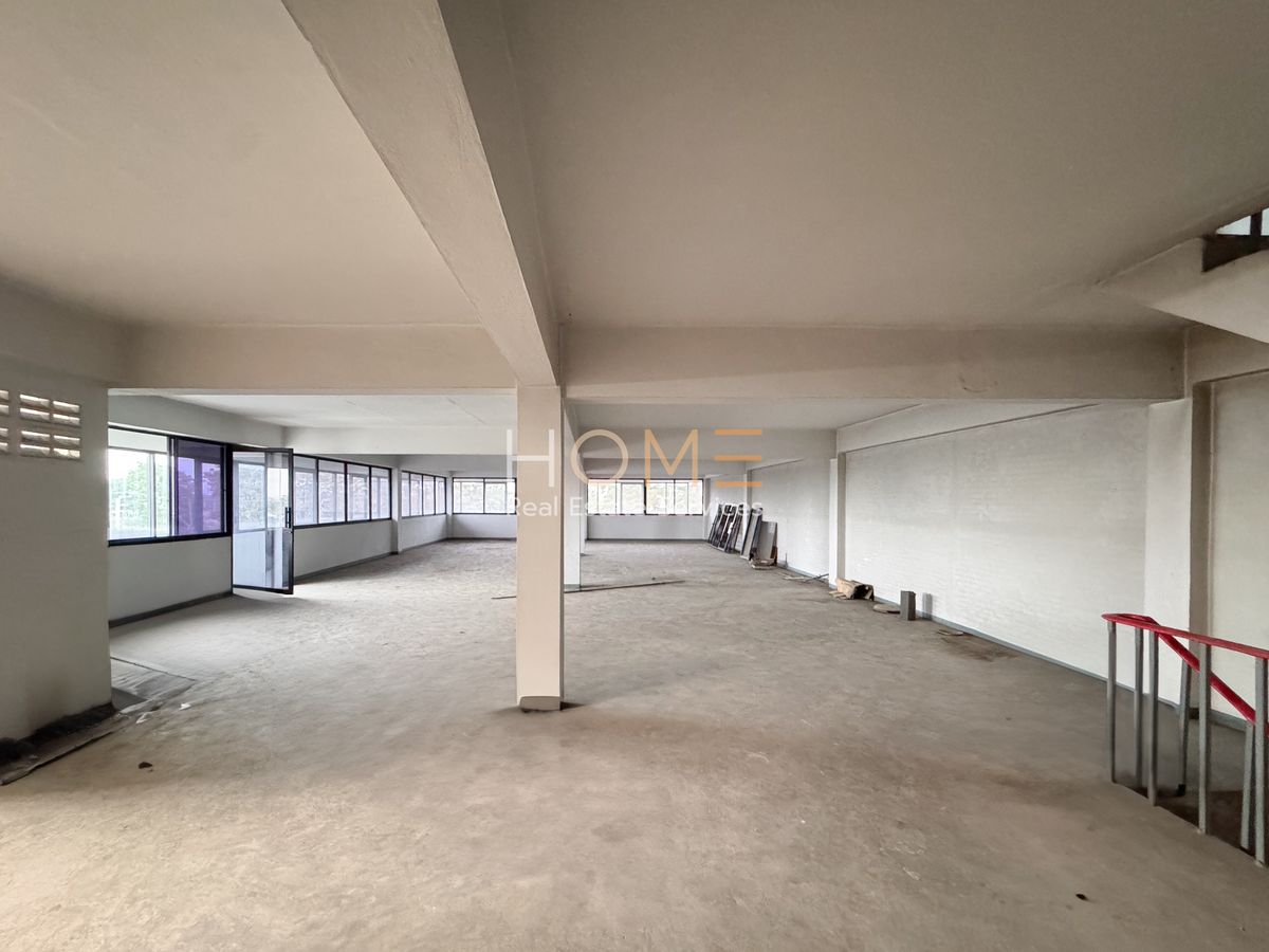 For RentOfficeLadkrabang, Suwannaphum Airport : Office building Chalermprakiet Rama 9 Soi 30 /5 (Rental), Office Building Chalermprakiat Rama 9 Soi 30 /5-Story (For Rent) FON003
