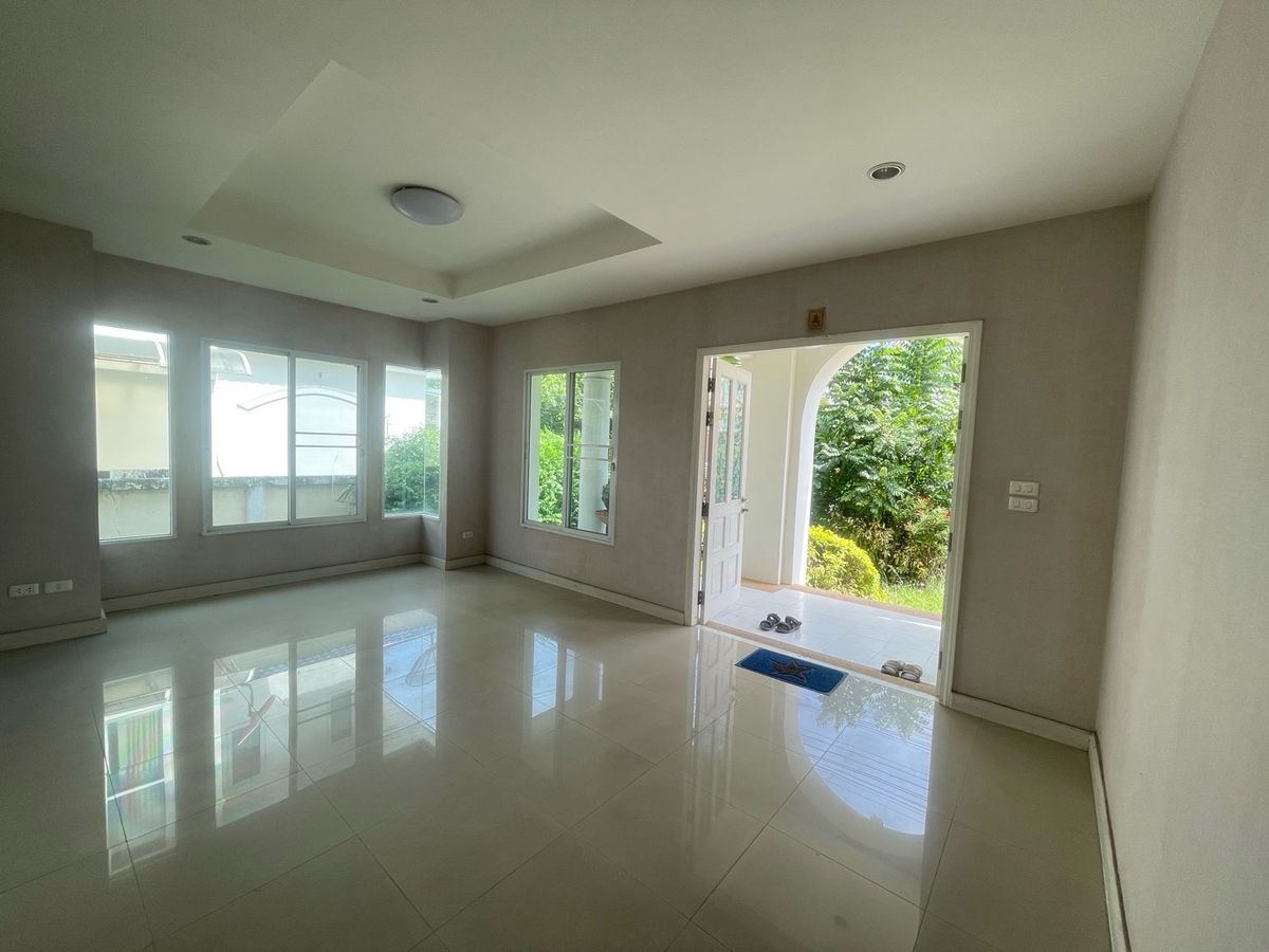 HouseRama 2, Bang Khun Thian : Sell ​​loss! Big house 79 sq. W. Great value 5.5 million