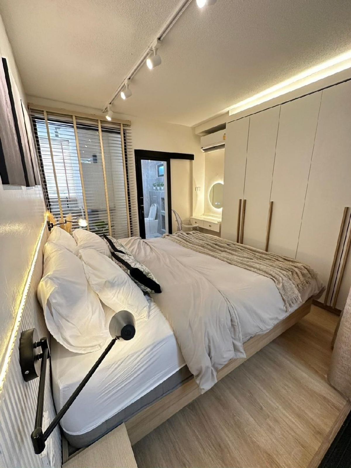 For SaleCondoRatchathewi,Phayathai : Condo for sale, 1 bedroom, 37 sqm. Condo Ideo Verve Ratchapraop (S4805)