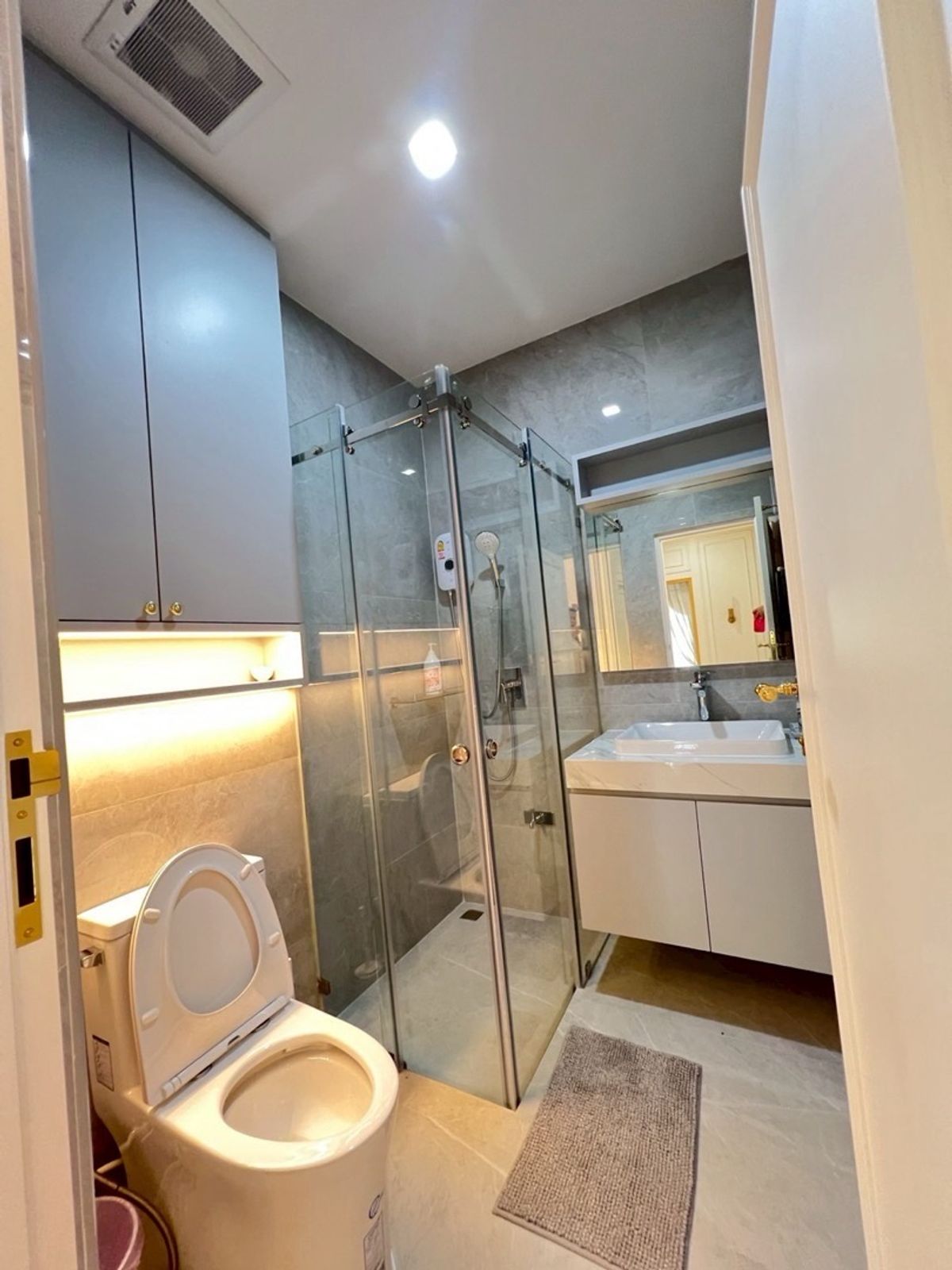 ขายบ้านปากช่อง เขาใหญ่ : 📢👇 บ้านหรู 2 ชั้น บนที่ดินกว้างใหญ่ วิวภูเขา อากาศดีตลอดปี ไม่ไกลจากกรุงเทพ ใกล้แหล่งท่องเที่ยว 