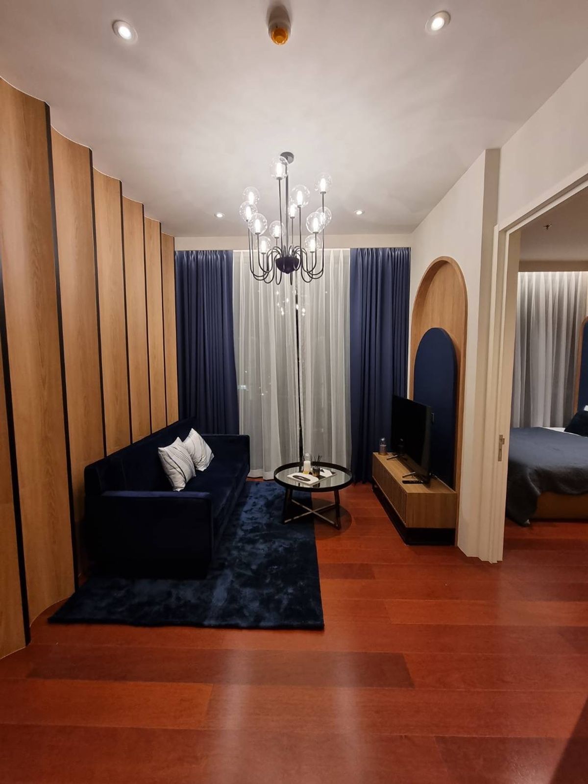 For RentCondoSukhumvit, Asoke, Thonglor : Luxury City Living! Beautiful 1-Bedroom Condo at KHUN by YOO - Fully Furnished & Negotiable Price!