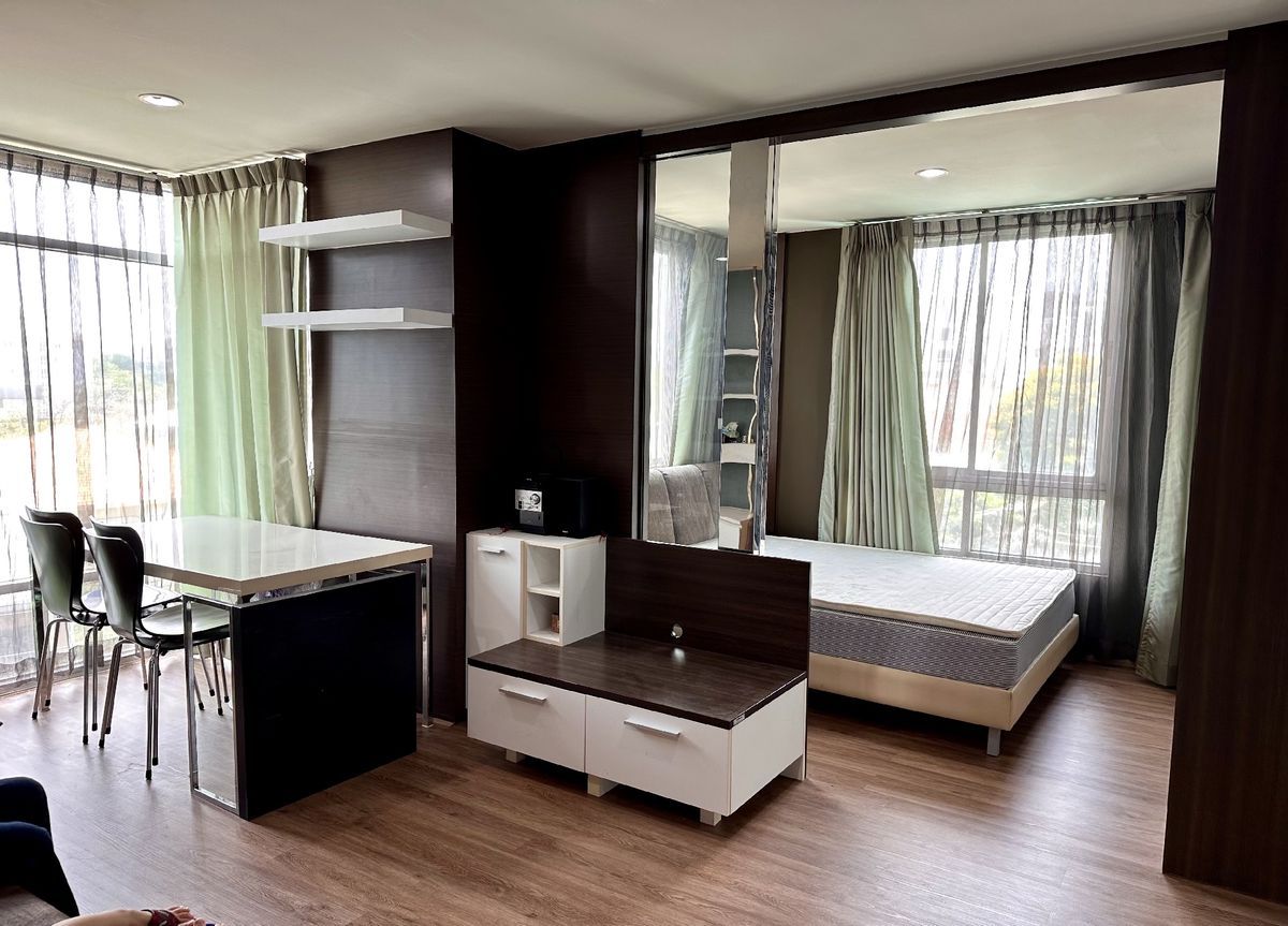 For RentCondoSapankwai,Jatujak : Condo For Rent | The Best Value In The Project “Atrium Phahol - Suthisarn” 36 Sq.m. Near BTS Saphan Khwai