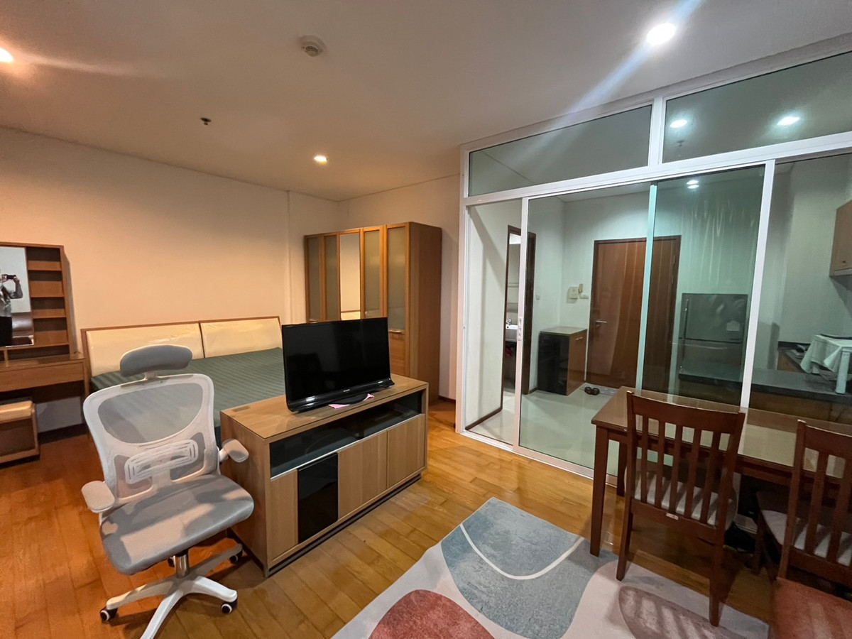 For RentCondoWongwianyai, Charoennakor : Villa Sathorn (Villa Sathorn) For Rent (1Bed1bath 40SQM)