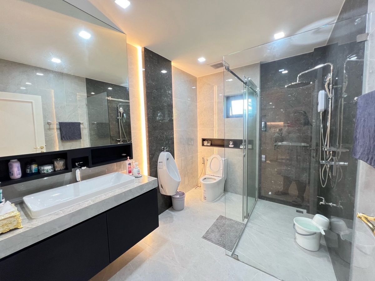 ขายบ้านปากช่อง เขาใหญ่ : 📢👇 บ้านหรู 2 ชั้น บนที่ดินกว้างใหญ่ วิวภูเขา อากาศดีตลอดปี ไม่ไกลจากกรุงเทพ ใกล้แหล่งท่องเที่ยว 