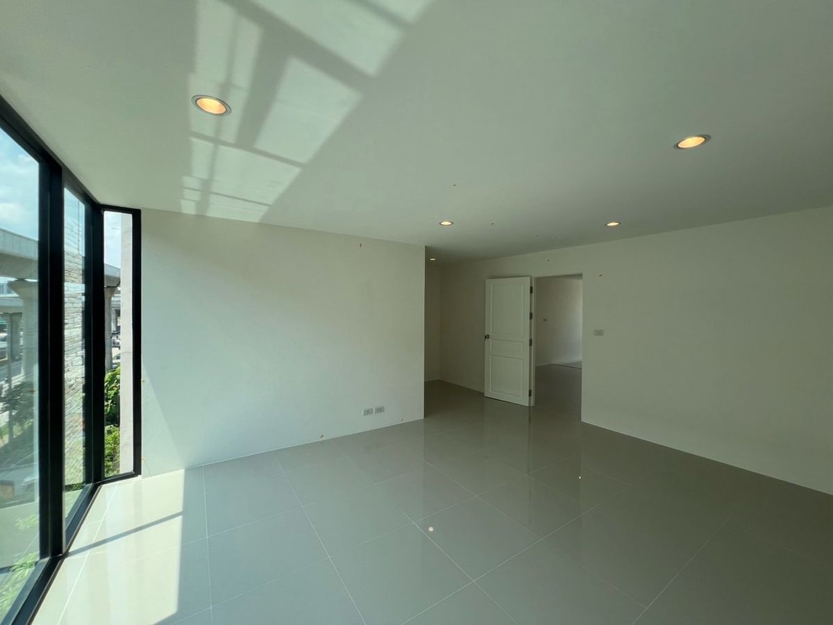 ให้เช่าโฮมออฟฟิศพระราม 3 สาธุประดิษฐ์ : ปล่อยเช่า โมเดิร์น โฮมออฟฟิศ สตูดิโอ ถนน พระราม 3 เขตยานนาวา กรุงเทพ จดทะเบียนบริษัทได้ ที่จอดรถ 4 คัน ทำเล ติดถนนใหญ่