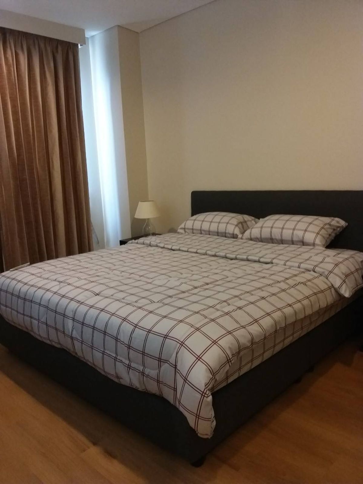 For SaleCondoRama9, Petchburi, RCA : Villa Asoke / high floor The best price in the building near MRT Phetchaburi / 2 beds 112 sq.m. Call 0937890899.