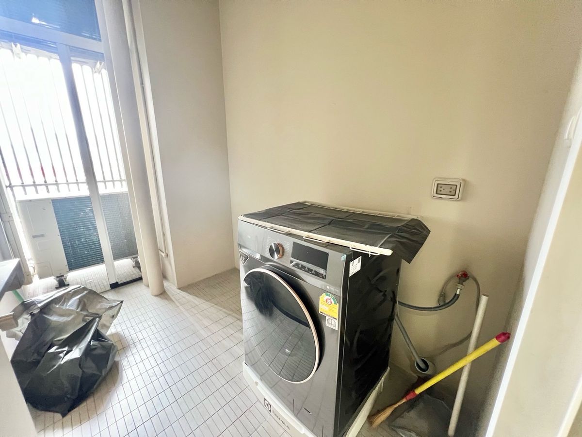 For SaleCondoSukhumvit, Asoke, Thonglor : 𝐅𝐨𝐫 𝐒𝐞𝐥𝐥: The Room Sukhumvit21 Duplex 2BED 3BATH 117SQM 21 MB