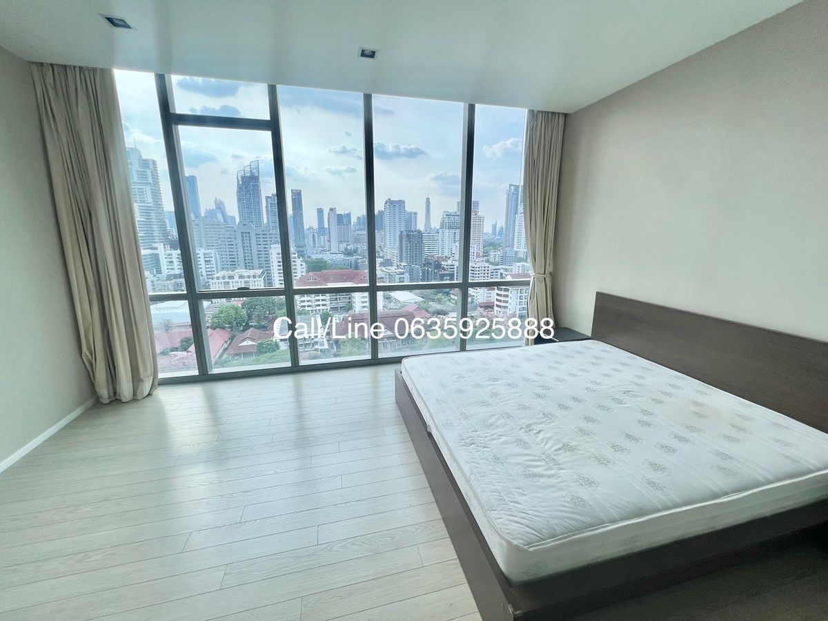 For SaleCondoSukhumvit, Asoke, Thonglor : 𝐅𝐨𝐫 𝐒𝐞𝐥𝐥: The Room Sukhumvit21 2bed 2Bath Duplex Balcony is very big 28.8 MB.