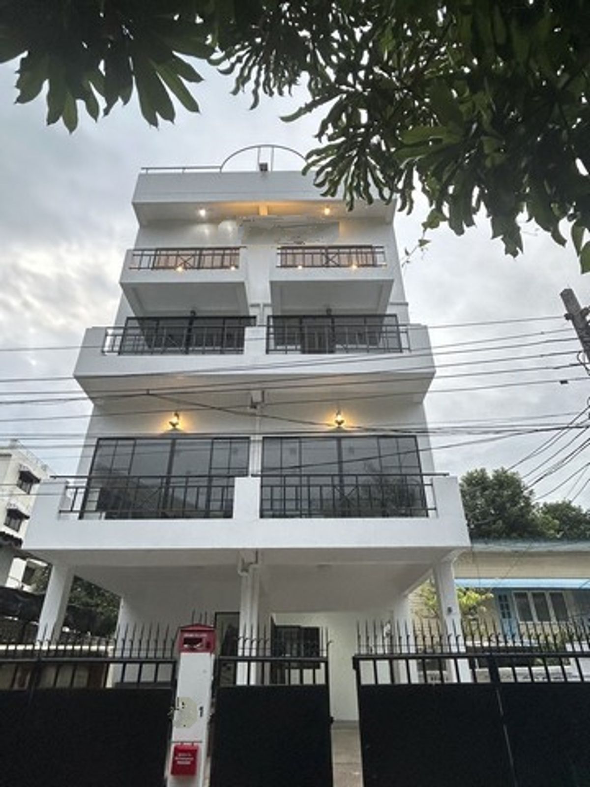 ให้เช่าโฮมออฟฟิศอ่อนนุช อุดมสุข : HR2484ให้เช่าอาคาร 4 ชั้น ย่านบางจาก สุขุมวิท 62 เหมาะทำโฮสเทล ออฟฟิศ ที่พัก