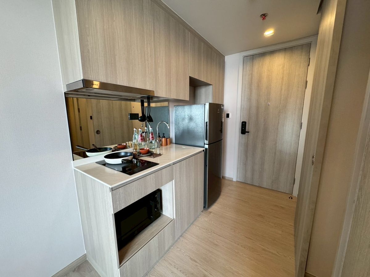 For SaleCondoWongwianyai, Charoennakor : Reference Sathorn–Wongwian YaiSpecial units handpicked just for you!Be the first to choose your favorite room and receive exclusive promotions Secure your deal today — call now!📱092-808-8899