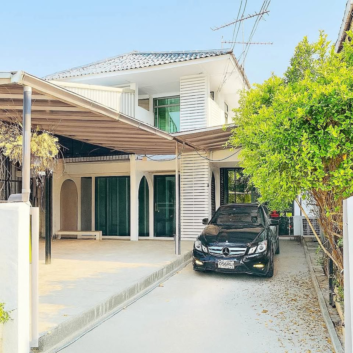 For RentTownhomeLadprao101, Happy Land, The Mall Bang Kapi : 🎈For rent, 3-story townhome, Lat Phrao 101, Soi 42, 4 bedrooms, 4 bathrooms, 2 car parking spaces.