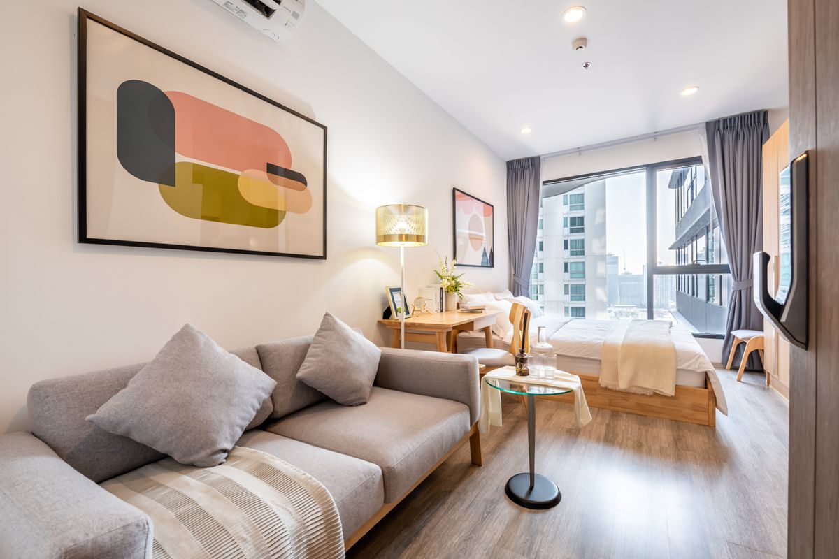 For RentCondoRama9, Petchburi, RCA : Ideo Mobi Asoke Condo for rent, near MRT, Phetchaburi and Airport Link Makkasan