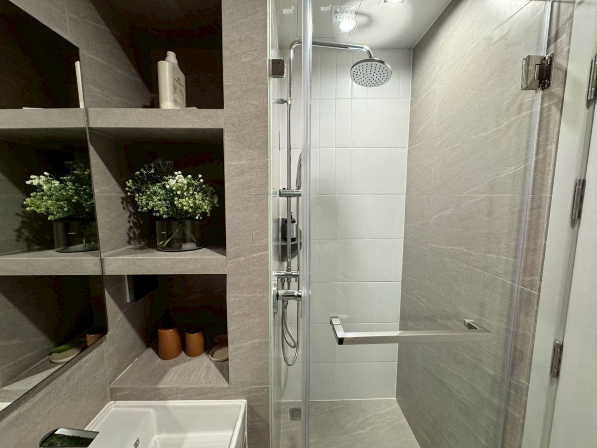 ขายคอนโดวงเวียนใหญ่ เจริญนคร : 🔥𝐇𝐎𝐓 𝐃𝐄𝐀𝐋 𝐑𝐞𝐟𝐞𝐫𝐞𝐧𝐜𝐞 สาทร-วงเวียนใหญ่ แถมเฟอร์+เครื่องใช้ไฟฟ้าครบ พร้อมอยู่ การันตีราคาดีที่สุดกว่าใคร ดูแลครบจบทุกเรื่อง💯📱𝟬𝟵𝟮-𝟴𝟬𝟴𝟴𝟴𝟵𝟵