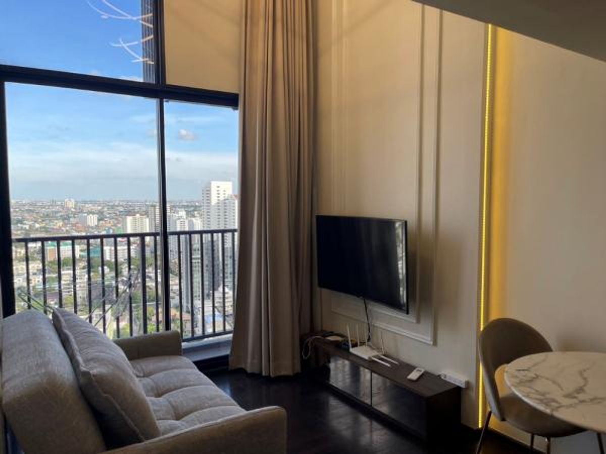 For RentCondoSukhumvit, Asoke, Thonglor : Rent Park Origin Thonglor, Duplex 2-story, 45 sq.m., 2 bedrooms.