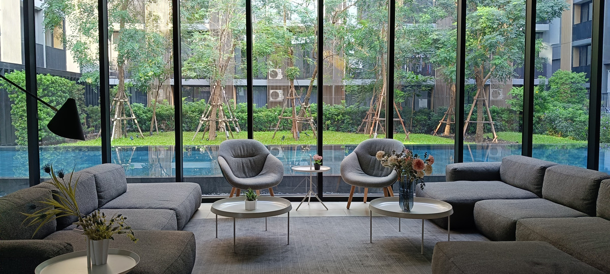 ขายคอนโดสุขุมวิท อโศก ทองหล่อ : 🔥คอนโดใกล้ BTS เอกมัย พร้อมที่จะเป็นบ้านของคุณ บรรยากาศรีสอร์ทกลางเมือง