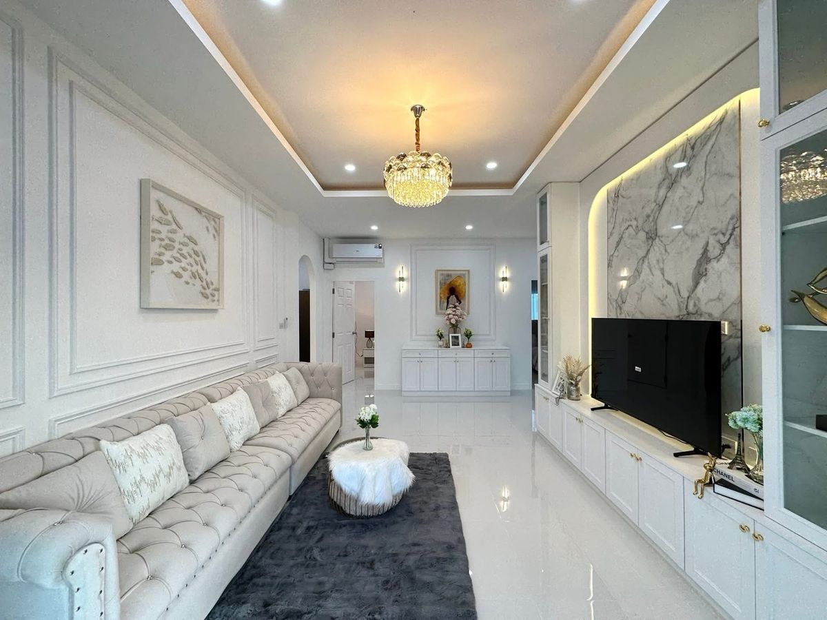 ขายบ้านพัทยา บางแสน ชลบุรี สัตหีบ : 📢👇บ้านพร้อมสระว่ายน้ำ ใกล้ หาดจอมเทียน พัทยา และ สถานที่ท่องเที่ยวหลายแห่ง