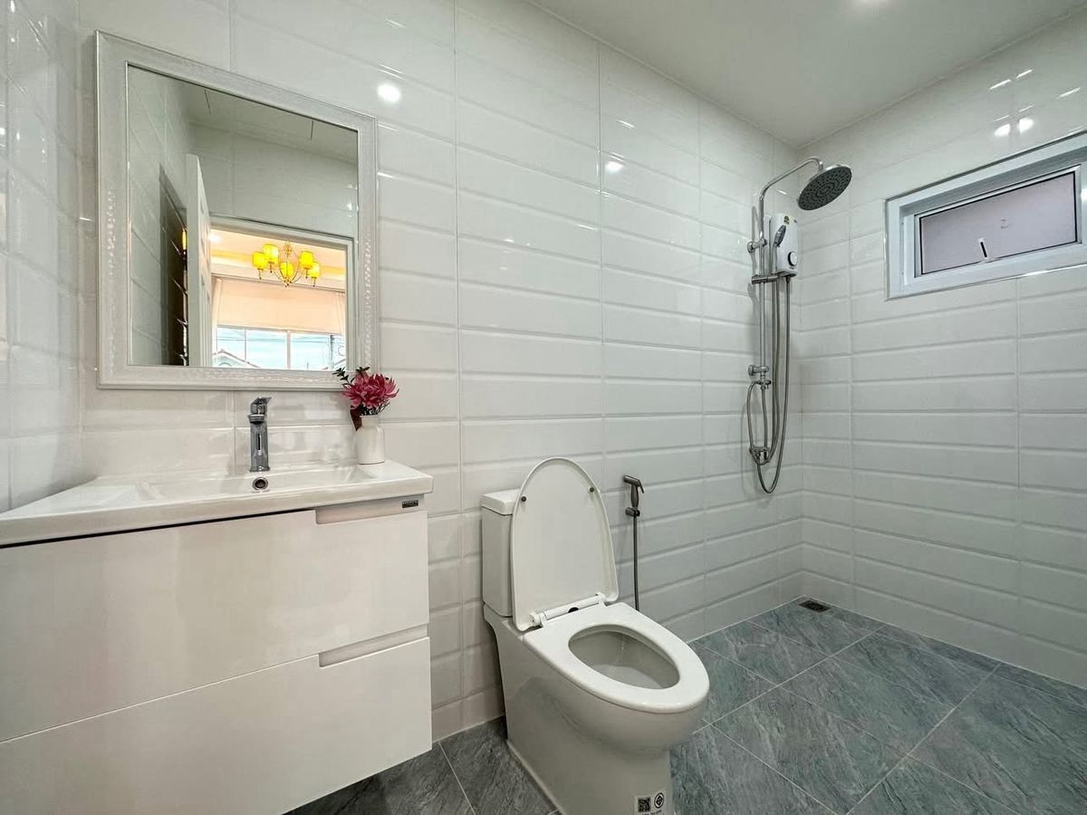 ขายบ้านพัทยา บางแสน ชลบุรี สัตหีบ : 📢👇บ้านพร้อมสระว่ายน้ำ ใกล้ หาดจอมเทียน พัทยา และ สถานที่ท่องเที่ยวหลายแห่ง