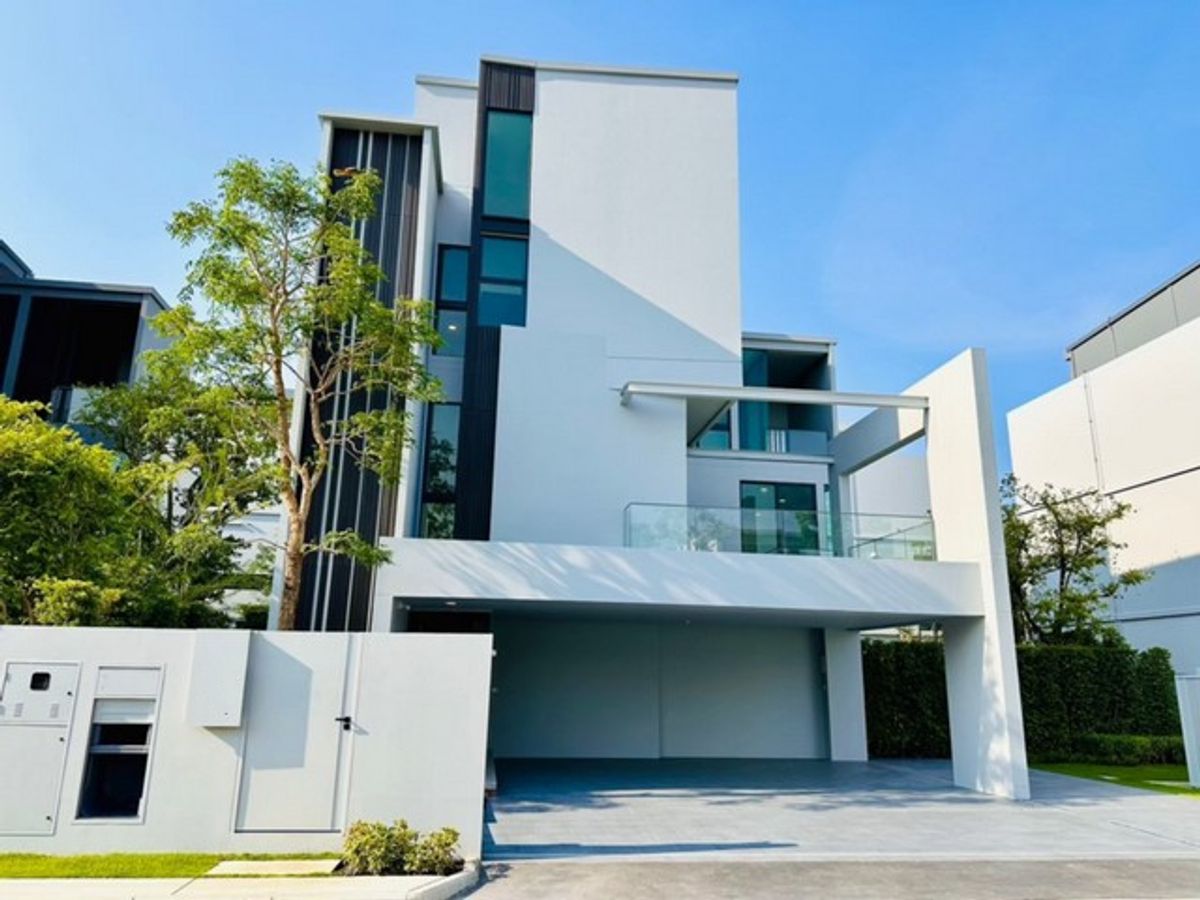 ให้เช่าบ้านบางนา แบริ่ง ลาซาล : HR2478ปล่อยเช่าบ้านเดี่ยว3ชั้น โครงการVIVE กรุงเทพกรีฑา (ติดกับโรงเรียนนานาชาติเวลลิงตัน)