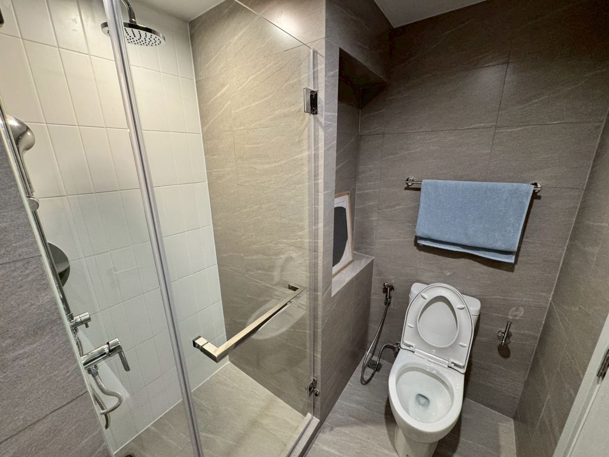 For SaleCondoWongwianyai, Charoennakor : Reference Sathorn–Wongwian Yai1-Bedroom, 32 sq.m. | Special selection of beautiful units Get first pick of prime room locations + receive exclusive promotionsSecure your deal now – call today!📱092-808-8899