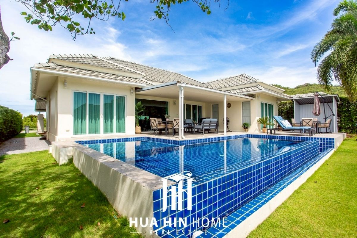 For SaleHouseHuahin, Prachuap Khiri Khan, Pran Buri : HOT DEAL Luxury Pool Villa on the 2nd Fairway of Black Mountain West Golf Course for Sale
