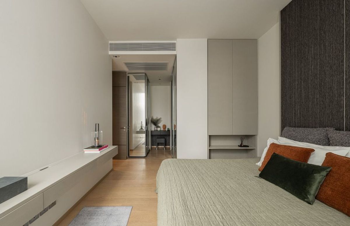 For SaleCondoWitthayu, Chidlom, Langsuan, Ploenchit : 28 CHIDLOM / Luxury Condo near BTS Ploenchit / 2 bedrooms 74 sq.m. Call 0937890899