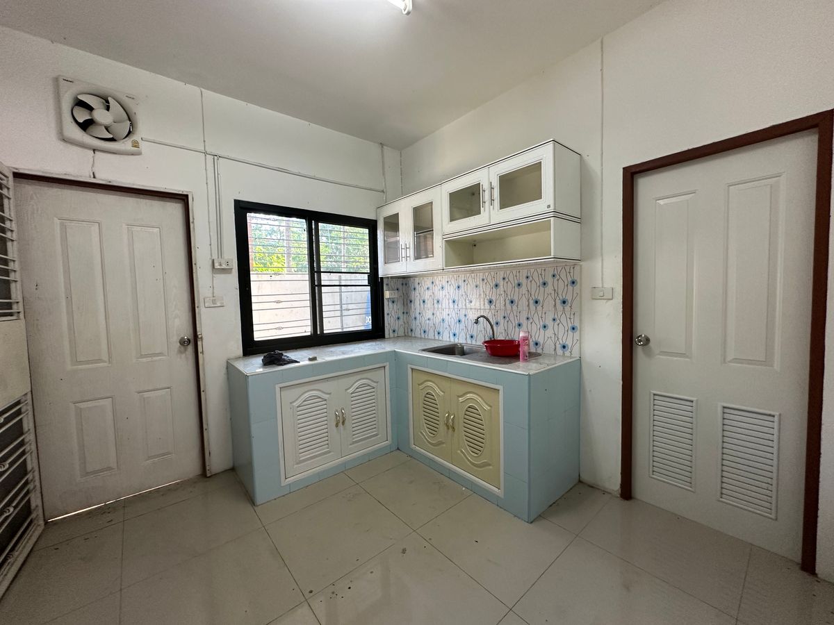 ขายอาคารพาณิชย์พัทยา บางแสน ชลบุรี สัตหีบ : 📍ขายอาคารพาณิชย์ 4 ชั้น ทำเลพาณิชย์–อยู่อาศัย สุดคุ้ม @นาจอมเทียน พัทยา | เพียง 5.95 ล้านบาท