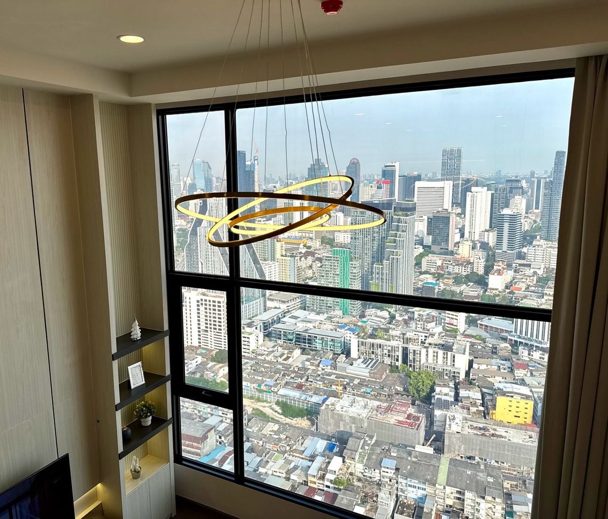 For SaleCondoSiam Paragon ,Chulalongkorn,Samyan : 18x, xxx/sqm zone Chulalongkorn University without wasting time.