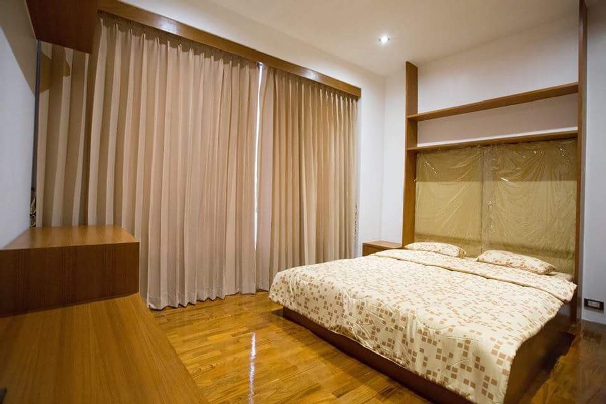 ขายคอนโดสาทร นราธิวาส : Baan Piya Sathorn / ห้องสภาพดี ใกล้ BTS ช่องนนทรี เซนต์หลุยส์ / 2 นอน 93 ตร.ม. โทร 0937890899