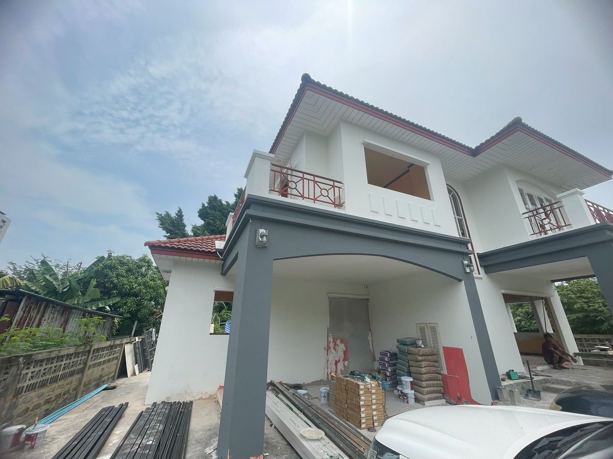 For SaleHouseLadprao, Central Ladprao : House for sale, Lat Phrao 117, Bang Kapi, very good location, convenient to travel, wide house, a lot of areas (new renovations are renovated)