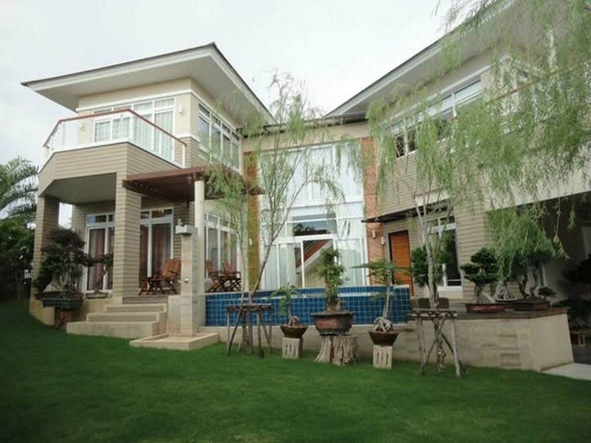 For SaleHousePattaya, Bangsaen, Chonburi : HR2487 Baan Talay Pattaya House for sale with a private pool. The village has a private beach. Suitable to buy and rent Or for making a holiday home