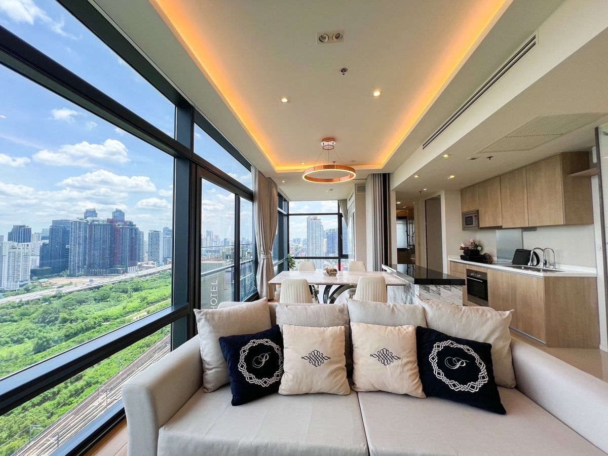 ขายคอนโดพระราม 9 เพชรบุรีตัดใหม่ RCA : Circle Living Prototype / คอนโดหรูใกล้ MRT เพชรบุรี, ARL มักกะสัน / 3 นอน 133 ตร.ม. โทร 0937890899