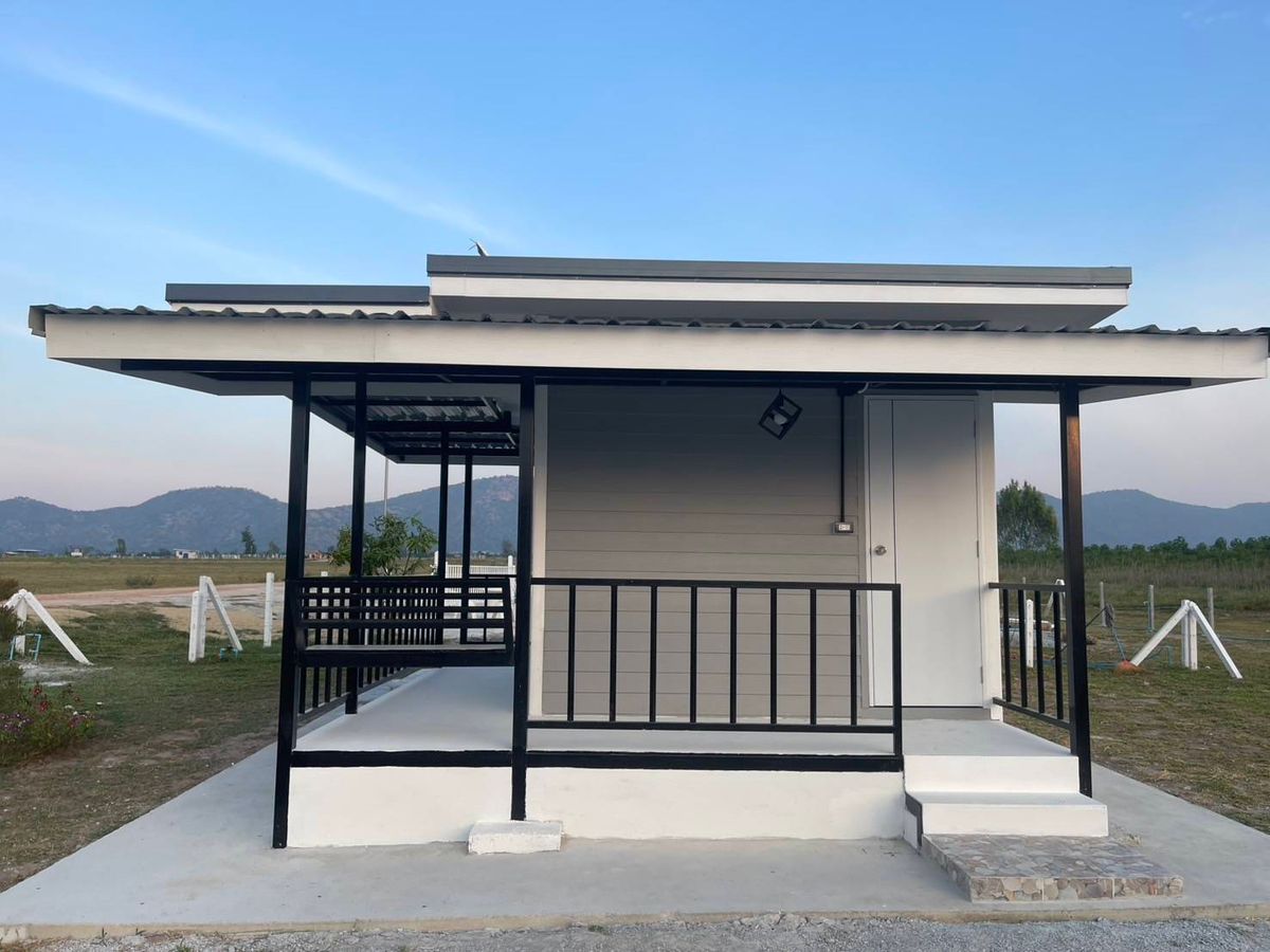 ขายบ้านกาญจนบุรี : ขายบ้าน พร้อมที่ดิน สวยมากๆวิวเขา 360 องศา  เนื้อที่ 98 ตรว. อ.เลาขวัญ จ.กาญจนบุรี