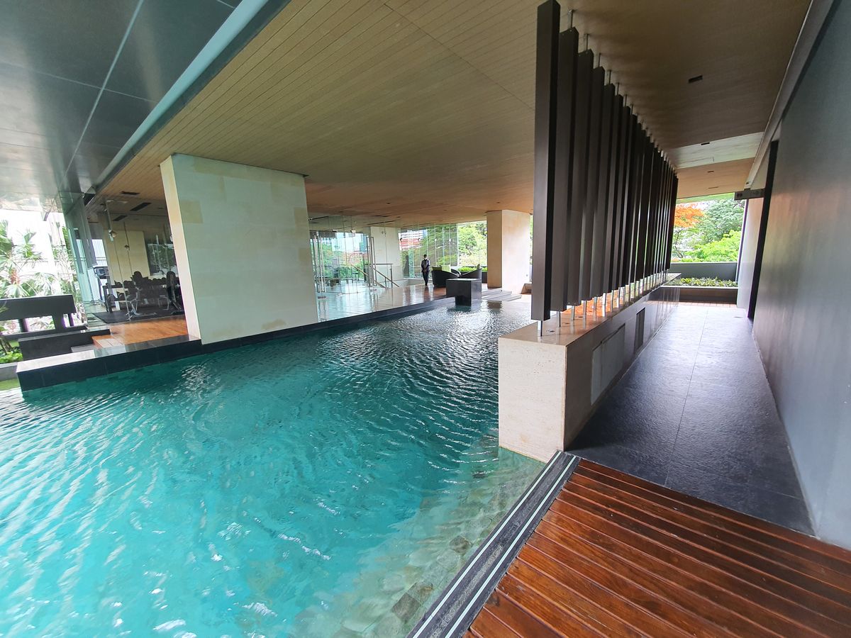 ขายคอนโดสุขุมวิท อโศก ทองหล่อ : The Room Sukhumvit 21 / คอนโดทำเลดีใกล้รถไฟฟ้า 4 สถานี, Terminal 21, มศ.ว., วัฒนา ราคาดีสุดในโครงการ  / Duplex2 นอน 98 ตร.ม. โทร 0937890899