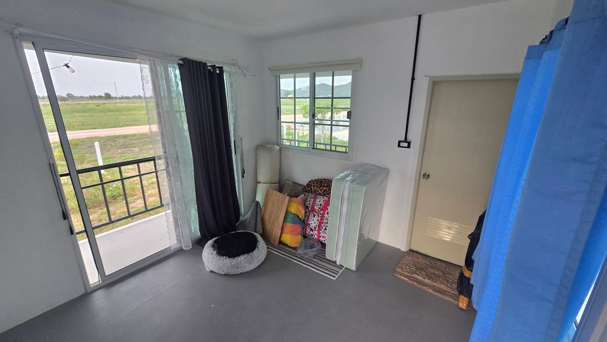 ขายบ้านกาญจนบุรี : ขายบ้าน พร้อมที่ดิน สวยมากๆวิวเขา 360 องศา  เนื้อที่ 98 ตรว. อ.เลาขวัญ จ.กาญจนบุรี