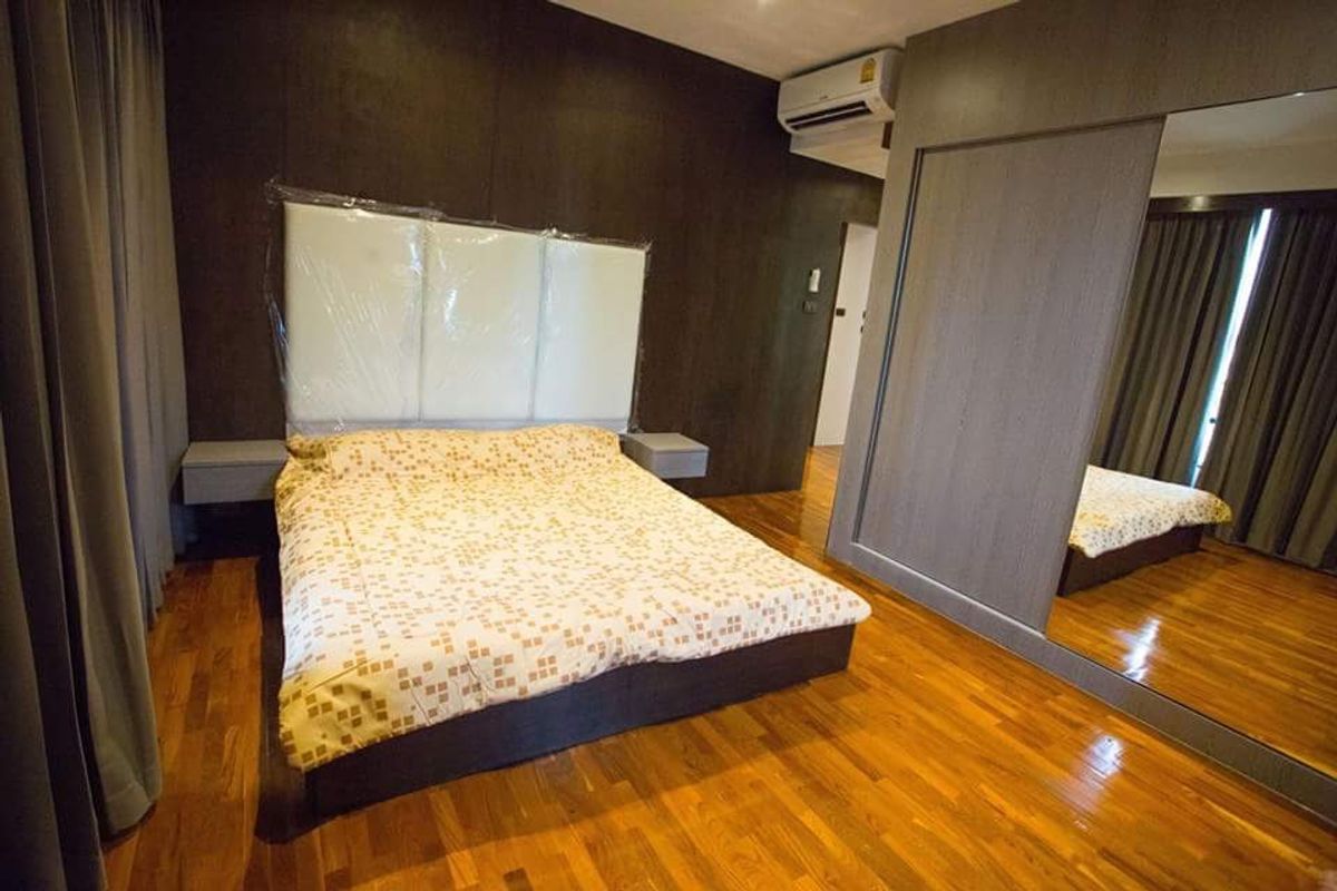 ขายคอนโดสาทร นราธิวาส : Baan Piya Sathorn / ห้องสภาพดี ใกล้ BTS ช่องนนทรี เซนต์หลุยส์ / 2 นอน 93 ตร.ม. โทร 0937890899