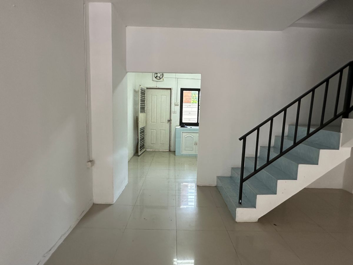 ขายอาคารพาณิชย์พัทยา บางแสน ชลบุรี สัตหีบ : 📍ขายอาคารพาณิชย์ 4 ชั้น ทำเลพาณิชย์–อยู่อาศัย สุดคุ้ม @นาจอมเทียน พัทยา | เพียง 5.95 ล้านบาท