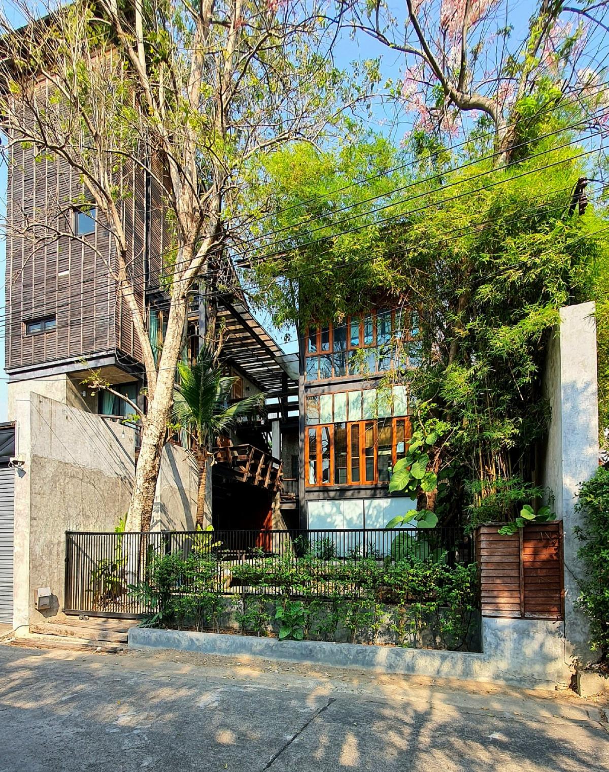 For SaleHome OfficeLadprao, Central Ladprao : For Sale Home Office Area Ladprao Good VIBE, Quiet, Shady.