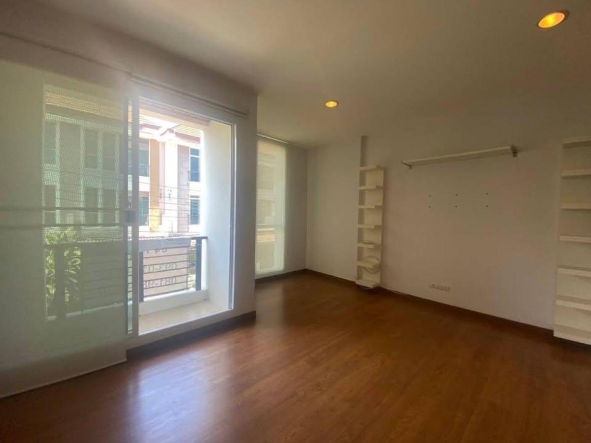 For RentTownhomeEakachai, Bang Bon : For Rent Best Price !! - Baan Klang Muang Sathorn-Taksin 2