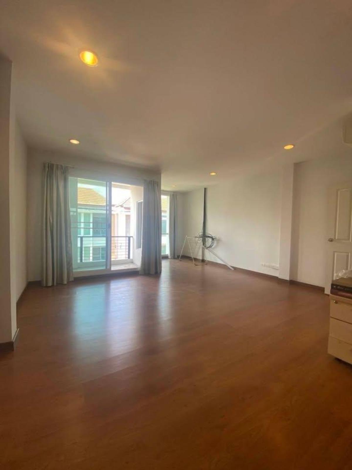 For RentTownhomeEakachai, Bang Bon : For Rent Best Price !! - Baan Klang Muang Sathorn-Taksin 2