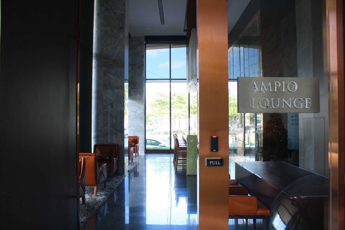 For RentCondoRatchadapisek, Huaikwang, Suttisan : Condo rental, Ivy Amipo, 60,000 baht per month