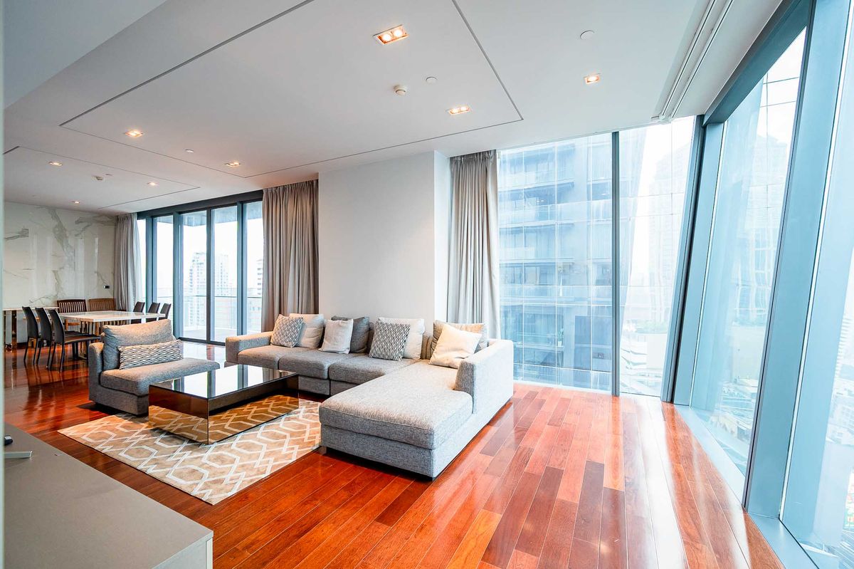 For SaleCondoSukhumvit, Asoke, Thonglor : Luxury condo for sale, Marque Sukhumvit 39, Rare unit, 3 bedrooms, 190 sq.m., Un blocked view. Near BTS Phromphong Emquatier