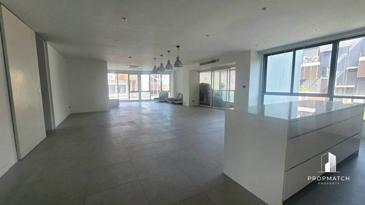 ขายคอนโดอ่อนนุช อุดมสุข : ✨Flash Deal ✨Click Condo Modern Sukhumvit 65 ( 3Bed 2Bath 175SQM.) พร้อมอยู่ ! เพียง 12,800,000 บาท Tel.0981315848 @propmatch