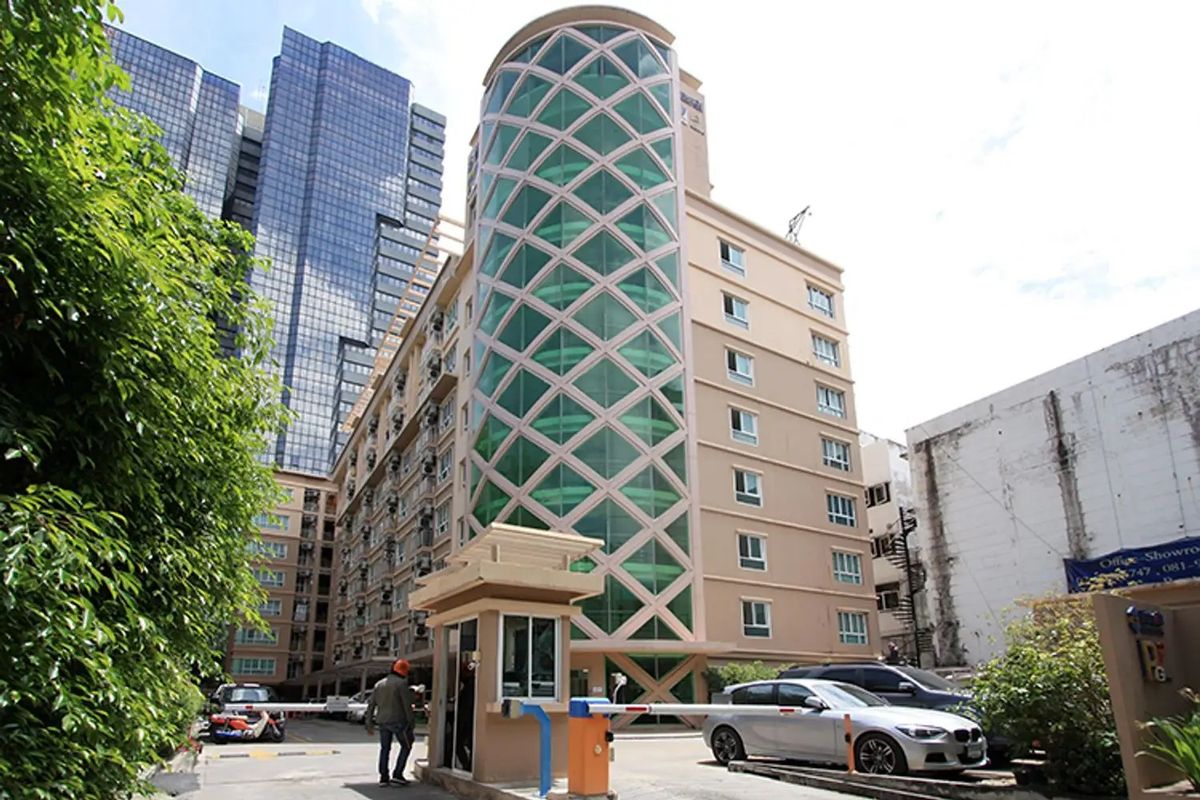 For RentCondoRama9, Petchburi, RCA : KC096 for rent PG 2 Rama 9 (The Residence Rama 9) near MRT Rama 9, only 300 meters. Size 26 sqm. Studio 1 bathroom, 8th floor, room 207