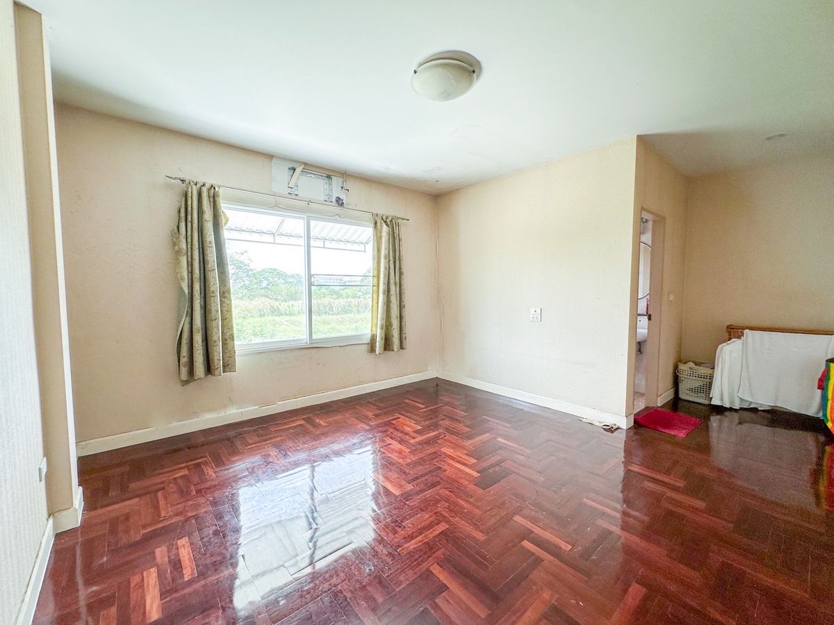 For SaleTownhomePattanakan, Srinakarin : ✨🏡 Do not pay for the rent! Is the owner of a 3 -story townhome near Suan Luang Rama 9! De Si Siam Suan Luang Rama IX, comfortable installments, starting at 15, xxx, B./D. Salary 32,000 can be borrowed! 💸