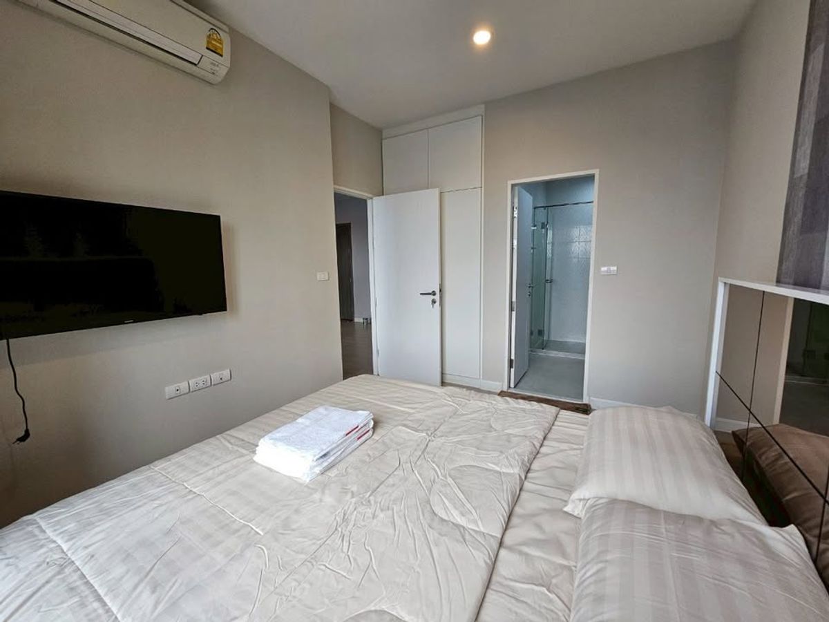 For SaleCondoRama9, Petchburi, RCA : ✨ Corner Unit 3-Bedroom at The Niche Pride Thonglor–Phetchaburi | High Floor with Unblocked City View | Fully Built-in & Ready to Move In | Prime Location on Main Road, Close to MRT Phetchaburi