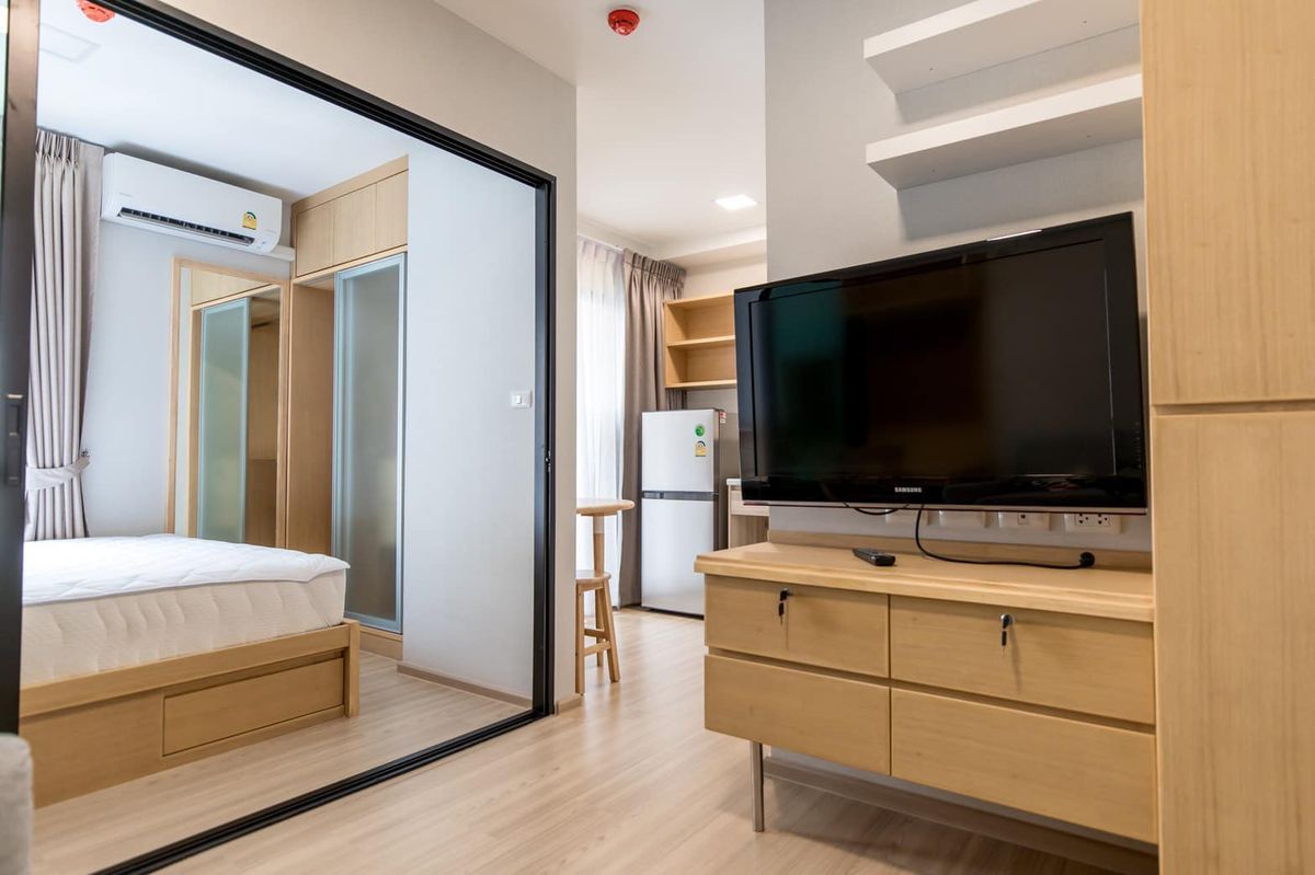 For RentCondoChaengwatana, Muangthong : ‼ ️𝐅𝐎𝐑 𝐑𝐄𝐍𝐓 The room is very good. Student booking urgently 🐉 Plum Condo Mix Chaengwattana 🐉❤️ 7,500❤️ Code #SB0525161 ☎️ LINE @36condo