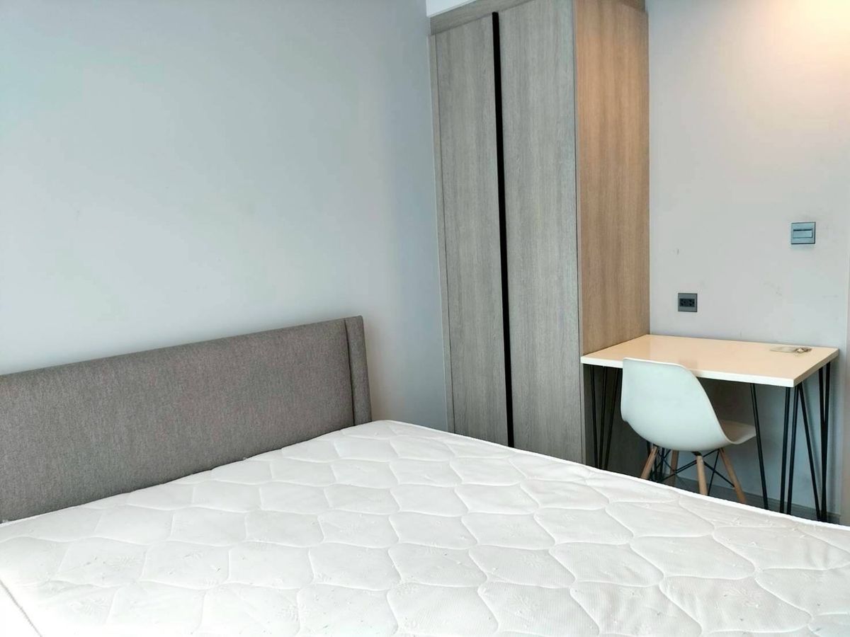 For RentCondoRatchadapisek, Huaikwang, Suttisan : Urgent rent.