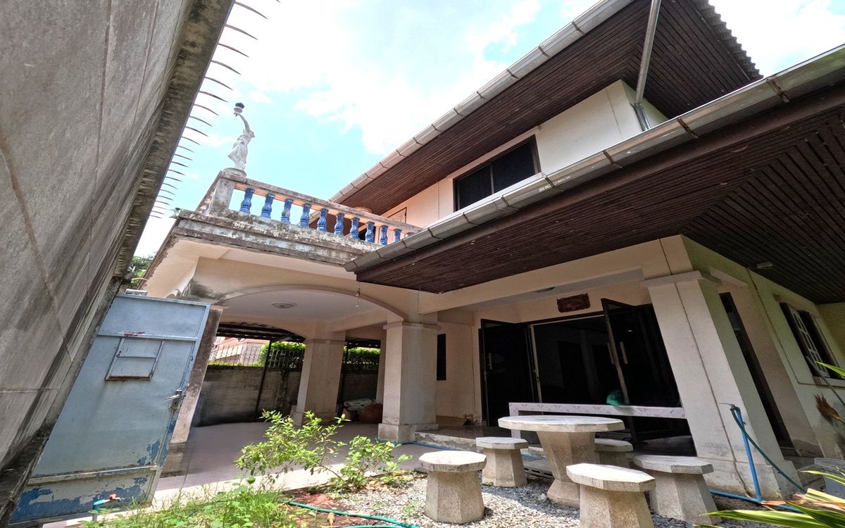 ขายบ้านพุทธมณฑล ศาลายา : ขายบ้านเดี่ยว ม.เพชรมณฑล ซ.นครลุง15 พุทธมณฑลสาย2 หลังริม ราคาต่ำกว่าตลาด