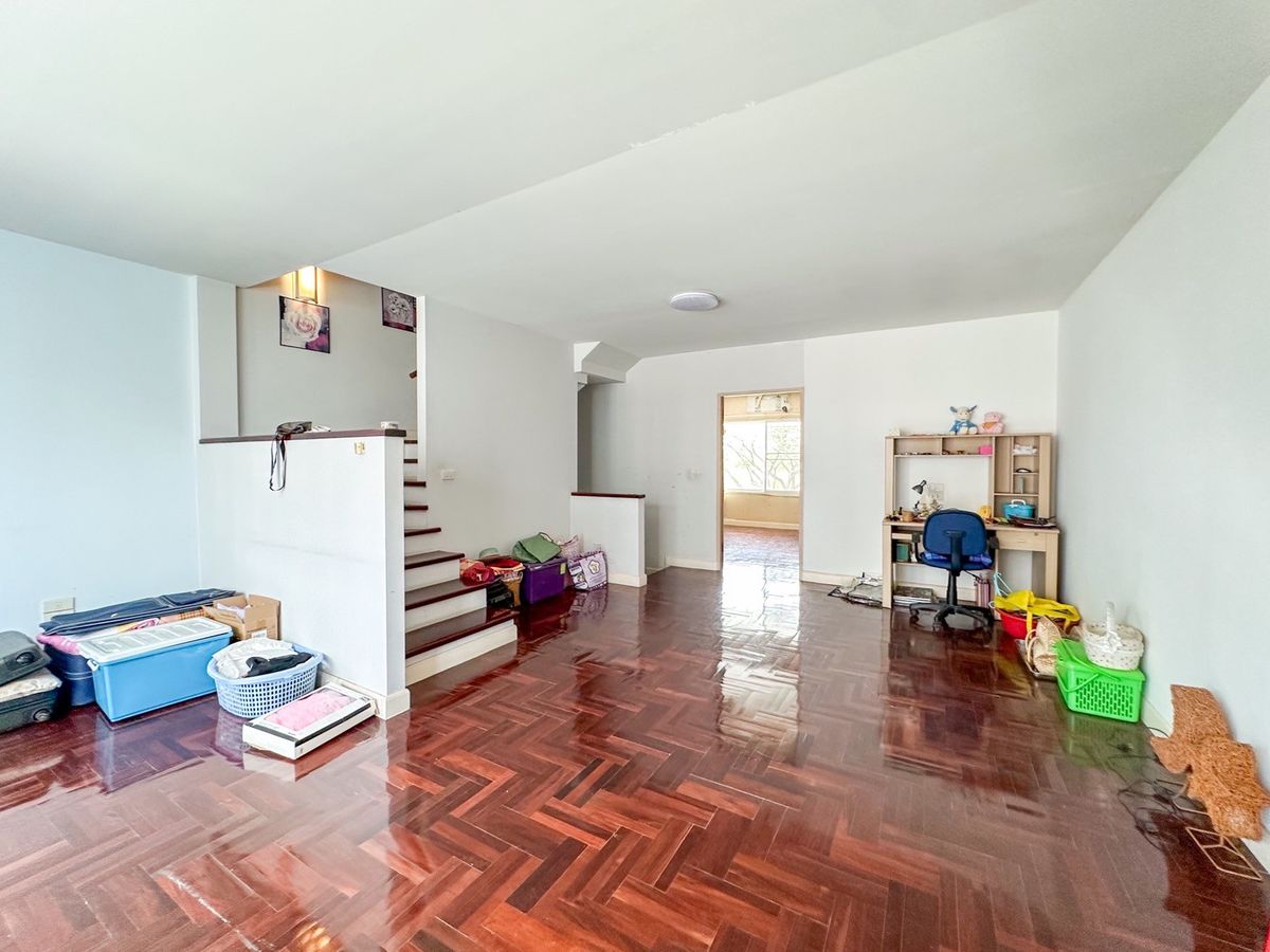 For SaleTownhomePattanakan, Srinakarin : ✨🏡 Do not pay for the rent! Is the owner of a 3 -story townhome near Suan Luang Rama 9! De Si Siam Suan Luang Rama IX, comfortable installments, starting at 15, xxx, B./D. Salary 32,000 can be borrowed! 💸